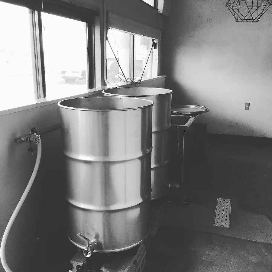 麦宿 伝 Guest House Brew 松山市