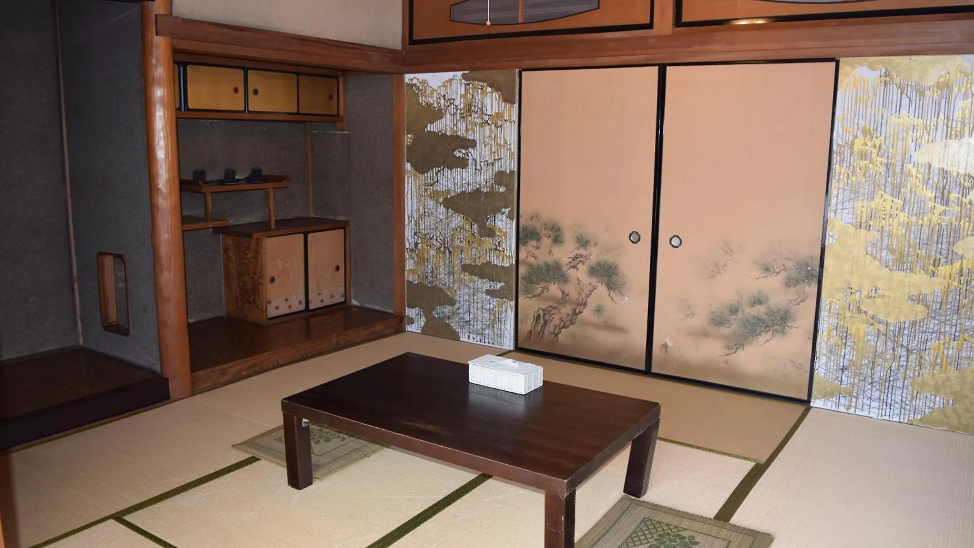 Bakushuku Den Guest House Brew Matsuyama  Japonia